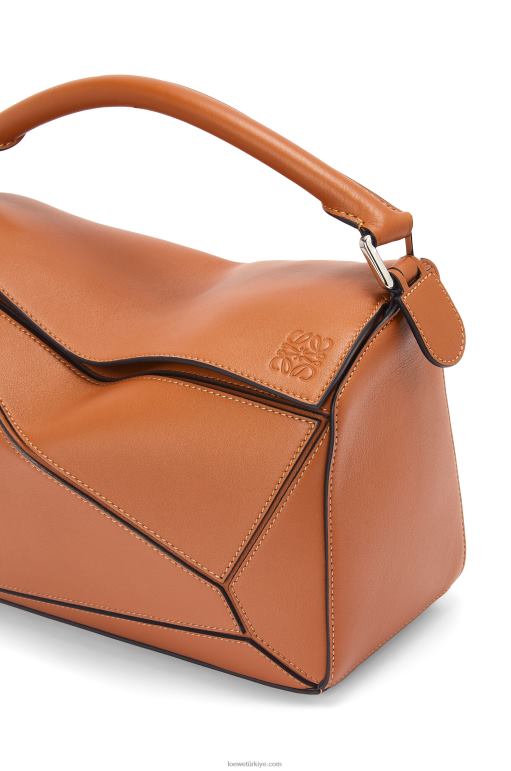 Loewe klasik dana derisinden yapboz çanta 02600487 kadınlar bronzlaşmak