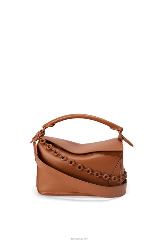 Loewe saten dana derisinden küçük yapboz çanta 02600470 kadınlar ceviz