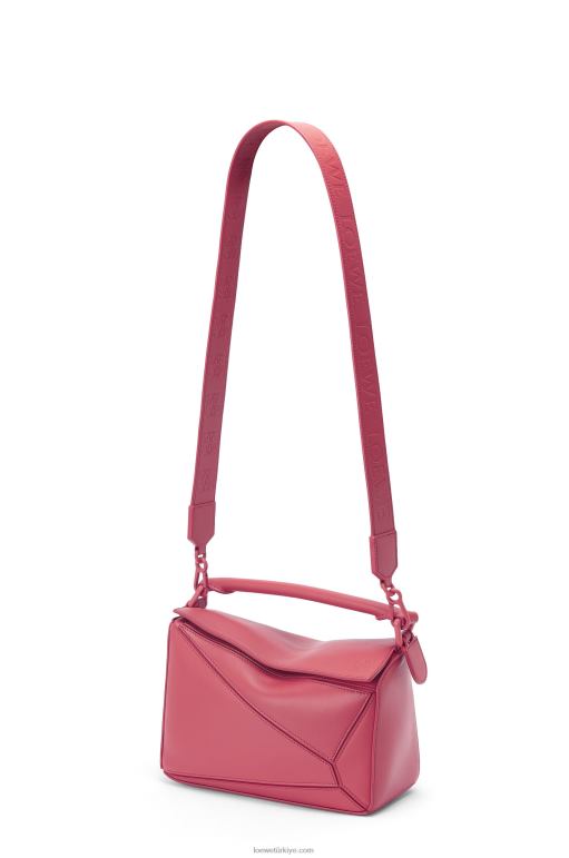 Loewe saten dana derisinden küçük yapboz çanta 02600490 kadınlar erik gülü