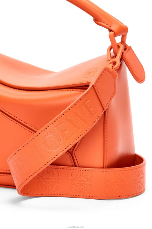 Loewe saten dana derisinden küçük yapboz çanta 02600491 kadınlar turuncu