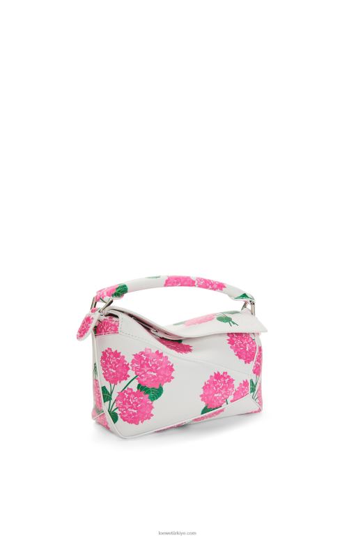 Loewe saten dana derisinden mini çiçek yapboz kenar çantası 02600235 kadınlar beyaz/pembe