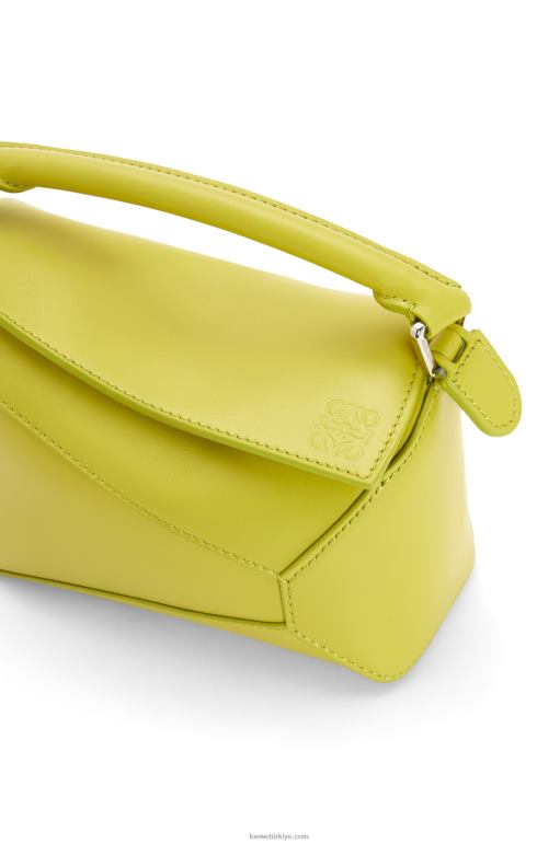 Loewe saten dana derisinden mini puzzle kenar çantası 02600211 kadınlar limon sarısı