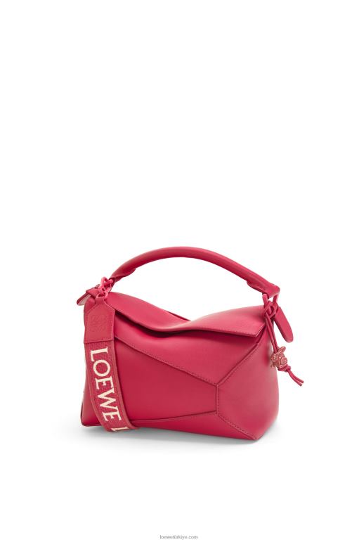 Loewe saten dana derisinden yapboz kenarlı küçük çanta 02600436 kadınlar yakut kırmızısı sır