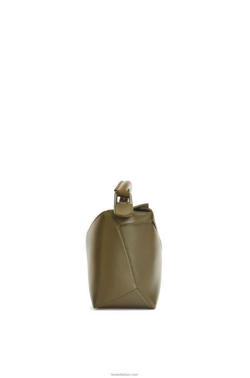 Loewe saten dana derisinden yapboz kenarlı küçük çanta 02600536 kadınlar çay tozu sır