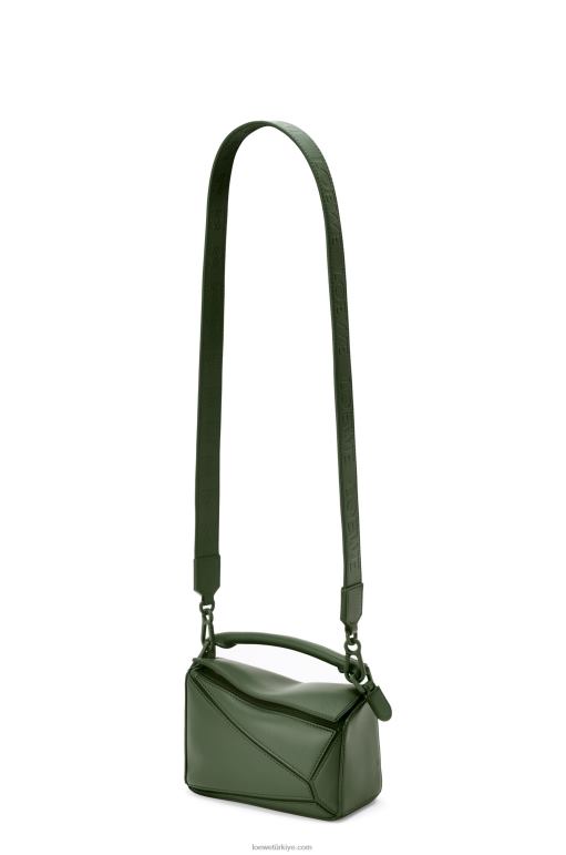 Loewe saten dana derisinden yapboz mini çanta 02600270 kadınlar eski haki