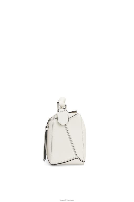 Loewe yumuşak damarlı dana derisinden küçük yapboz çanta 02600367 kadınlar açık beyaz