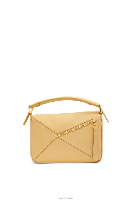 Loewe yumuşak damarlı dana derisinden küçük yapboz çanta 02600393 kadınlar koyu tereyağı
