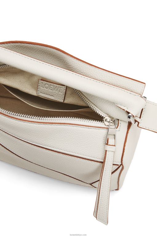 Loewe yumuşak damarlı dana derisinden küçük yapboz çanta 02600505 kadınlar açık beyaz