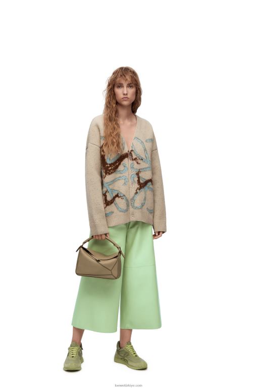 Loewe yumuşak damarlı dana derisinden küçük yapboz çanta 02600535 kadınlar enginar yeşili