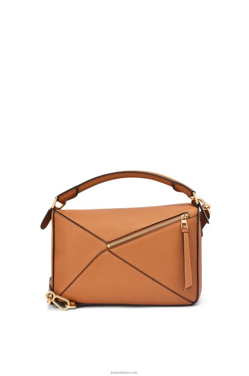Loewe yumuşak damarlı dana derisinden yapboz çanta 02600369 kadınlar hafif karamel