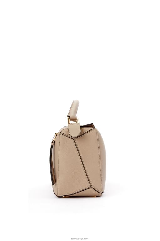 Loewe yumuşak damarlı dana derisinden yapboz çanta 02600409 kadınlar kum