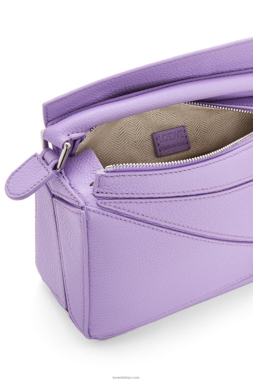 Loewe yumuşak taneli dana derisinden mini yapboz çanta 02600199 kadınlar açık leylak rengi