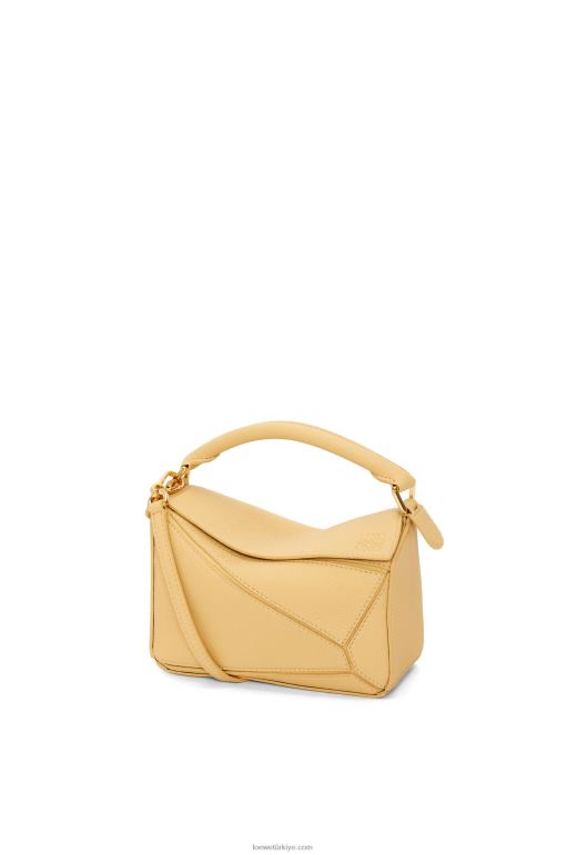 Loewe yumuşak taneli dana derisinden mini yapboz çanta 02600234 kadınlar koyu tereyağı