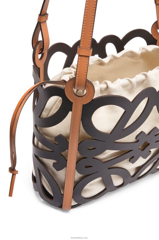 Loewe dana derisinden küçük anagram keseli tote 02600126 kadınlar siyah