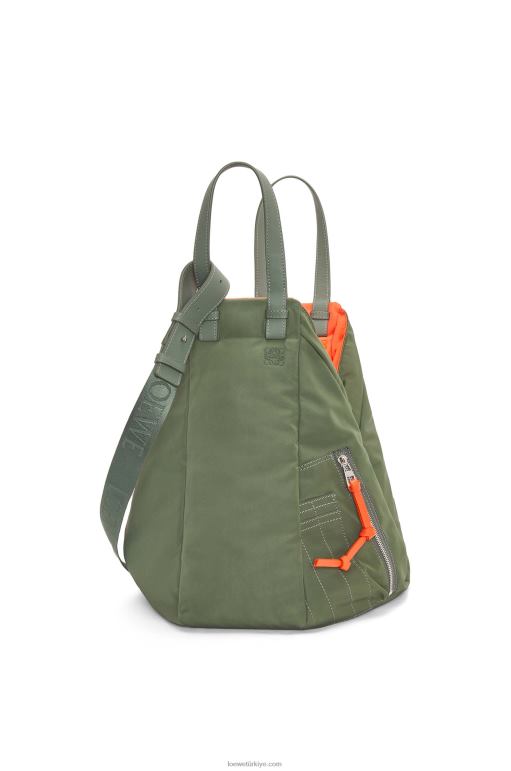 Loewe hamak taşıma çantası geri dönüşümlü naylon çanta 02600446 kadınlar eski haki