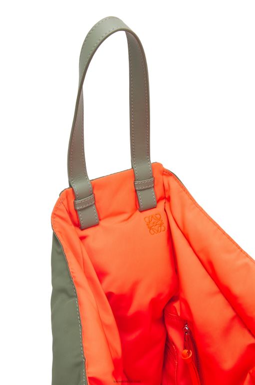 Loewe hamak taşıma çantası geri dönüşümlü naylon çanta 02600446 kadınlar eski haki