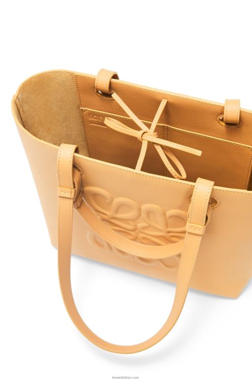 Loewe klasik dana derisinden küçük şişirilmiş anagram tote 02600123 kadınlar sıcak çöl