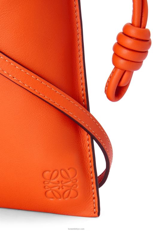 Loewe Nappa dana derisinde flamenko cebi 02600599 kadınlar turuncu
