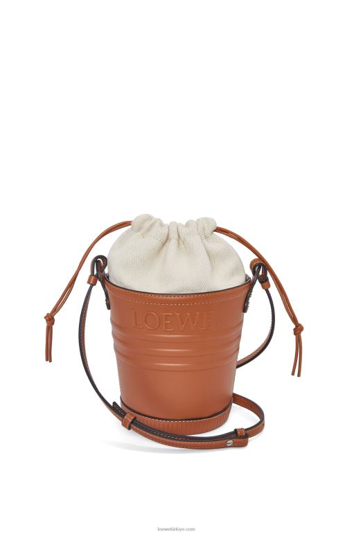 Loewe dana derisinden jardinier cebi 02600227 kadınlar bronzlaşmak