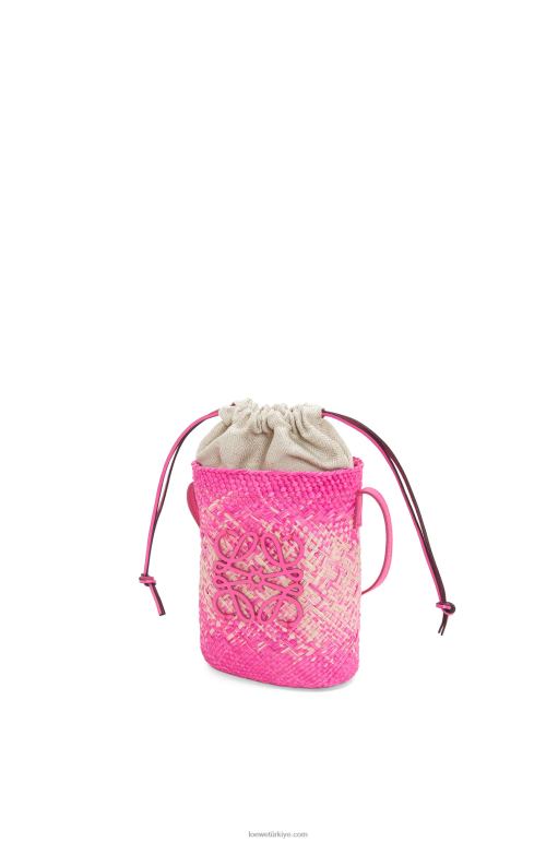 Loewe iraca avuç içi ve dana derisinden kare cep 02600223 kadınlar fuşya