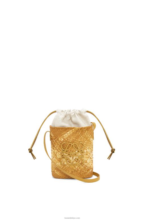 Loewe iraca avuç içi ve dana derisinden kare cep 02600316 kadınlar okra