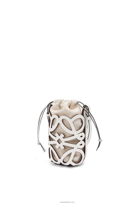 Loewe klasik dana derisi ve kanvas anagram cep 02600558 kadınlar beyaz/ekru