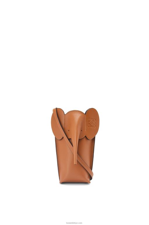 Loewe klasik dana derisinde fil cebi 02600596 kadınlar bronzlaşmak