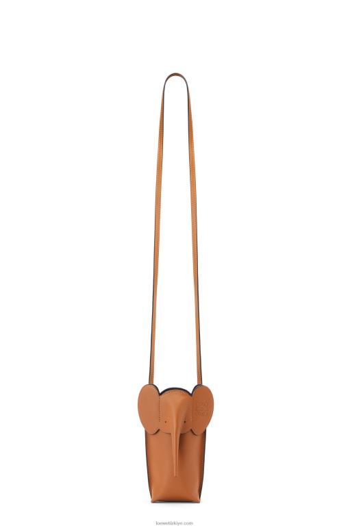 Loewe klasik dana derisinde fil cebi 02600596 kadınlar bronzlaşmak