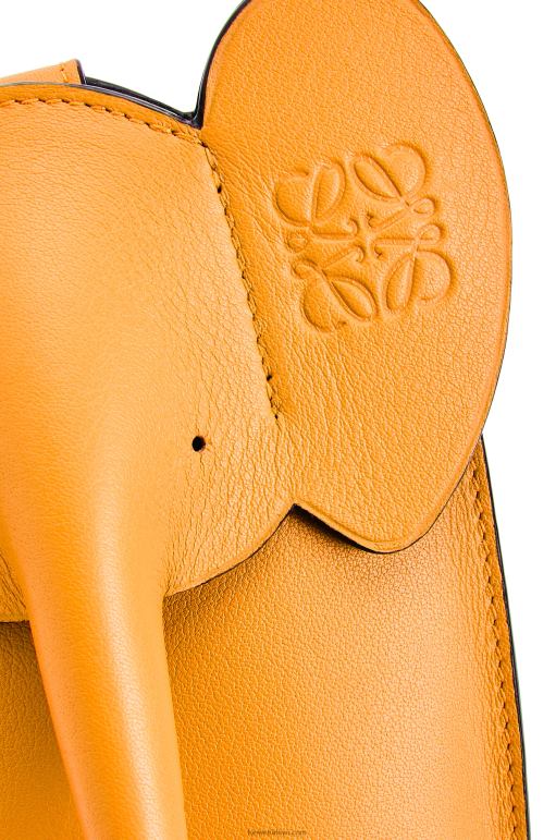 Loewe klasik dana derisinde fil cebi 02600616 kadınlar mandalina