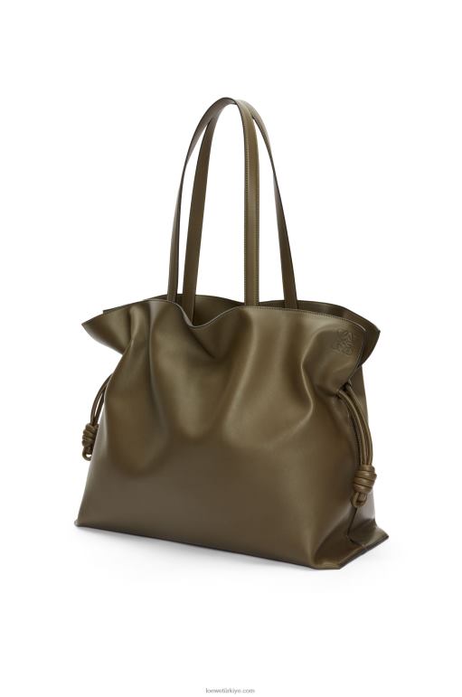 Loewe Nappa dana derisinden xl flamenko çantası 02600360 kadınlar koyu haki yeşil