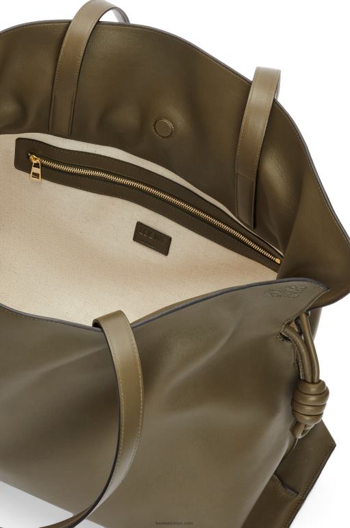 Loewe Nappa dana derisinden xl flamenko çantası 02600360 kadınlar koyu haki yeşil