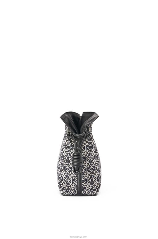 Loewe anagram jakarlı ve dana derisinden flamenko debriyajı 02600543 kadınlar lacivert/siyah