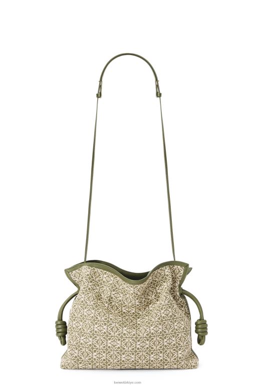 Loewe anagram jakarlı ve dana derisinden flamenko debriyajı 02600607 kadınlar yeşil/avokado yeşili