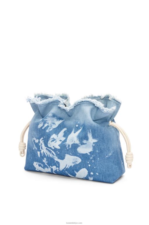 Loewe denimde büyük flamenko debriyajı 02600391 kadınlar açık mavi/fildişi