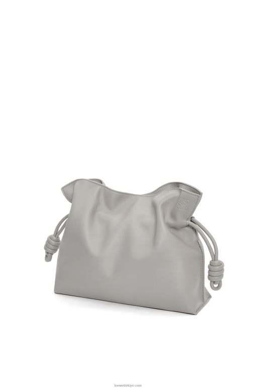 Loewe napa dana derisinden flamenko debriyajı 02600358 kadınlar inci grisi