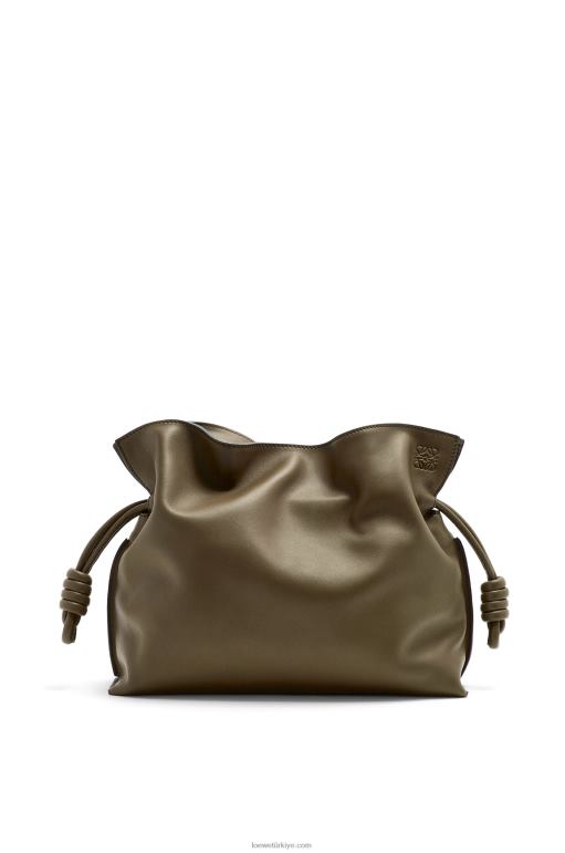 Loewe napa dana derisinden flamenko debriyajı 02600359 kadınlar koyu haki yeşil