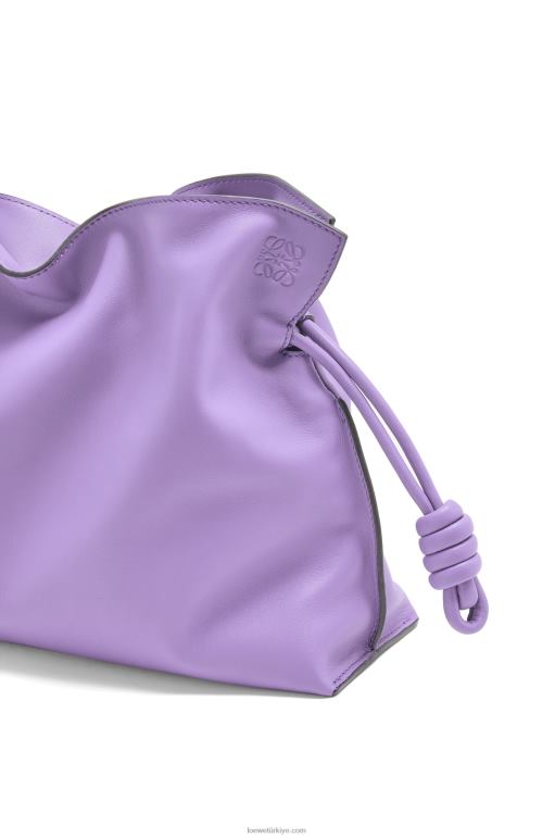 Loewe napa dana derisinden flamenko debriyajı 02600388 kadınlar açık leylak rengi