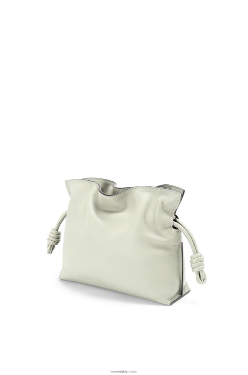 Loewe napa dana derisinden mini flamenko debriyajı 02600205 kadınlar hafif seladonlar