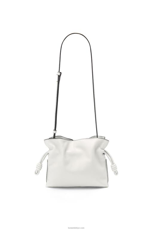 Loewe napa dana derisinden mini flamenko debriyajı 02600207 kadınlar açık beyaz