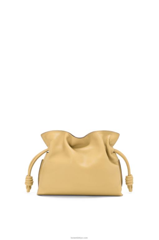 Loewe napa dana derisinden mini flamenko debriyajı 02600208 kadınlar koyu tereyağı