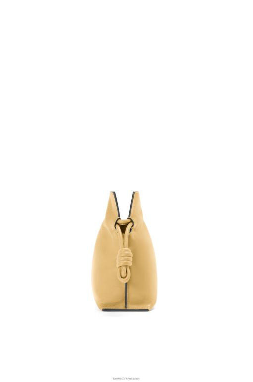 Loewe napa dana derisinden mini flamenko debriyajı 02600208 kadınlar koyu tereyağı