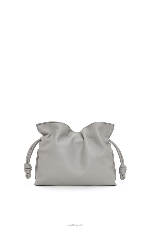 Loewe napa dana derisinden mini flamenko debriyajı 02600328 kadınlar inci grisi
