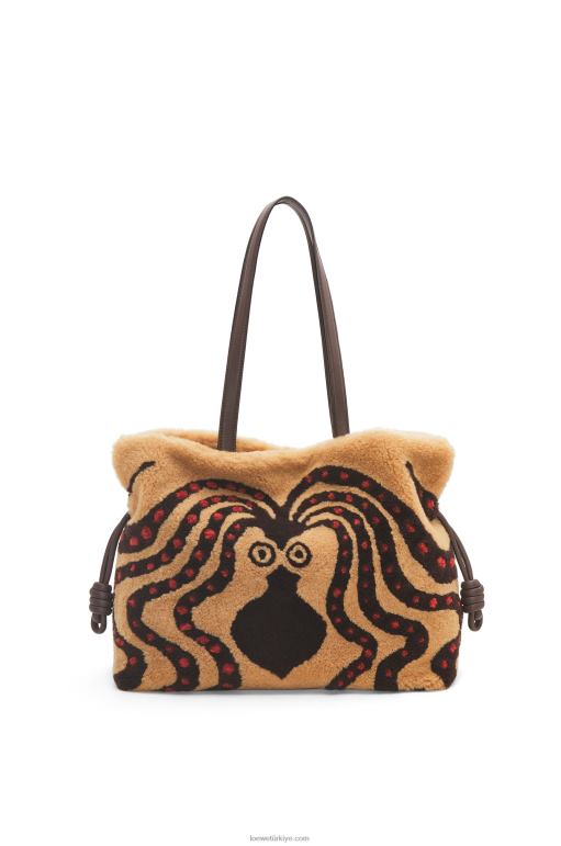 Loewe yünlü xl flamenko debriyajı 02600466 kadınlar bej/çikolata