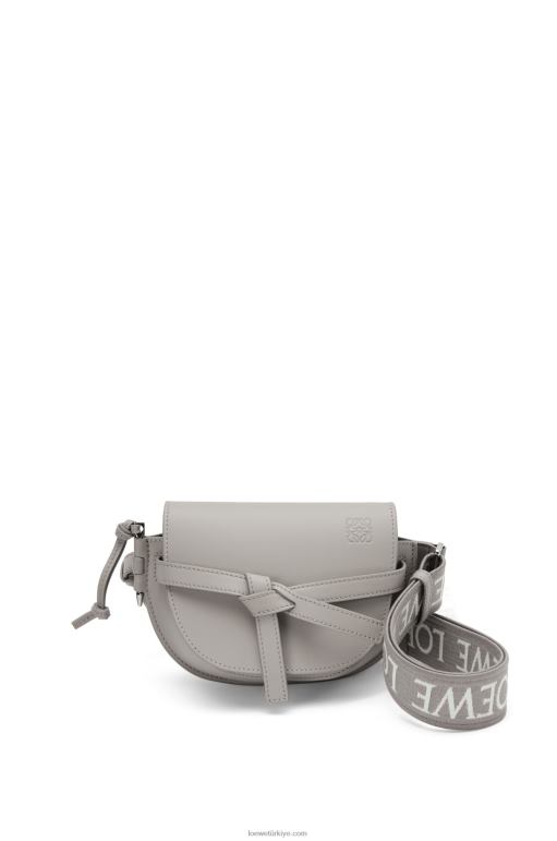 Loewe Yumuşak dana derisi ve jakarlı mini kapı ikili çanta 02600195 kadınlar inci grisi