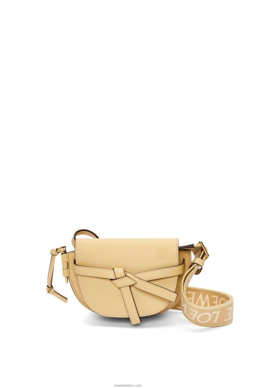 Loewe Yumuşak dana derisi ve jakarlı mini kapı ikili çanta 02600209 kadınlar tereyağı