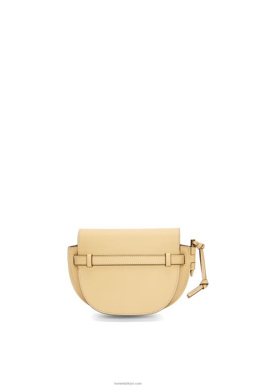 Loewe Yumuşak dana derisi ve jakarlı mini kapı ikili çanta 02600209 kadınlar tereyağı