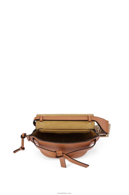 Loewe Yumuşak dana derisi ve jakarlı mini kapı ikili çanta 02600215 kadınlar bronzlaşmak