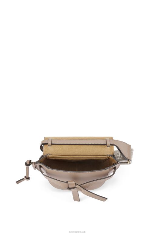 Loewe Yumuşak dana derisi ve jakarlı mini kapı ikili çanta 02600218 kadınlar kum