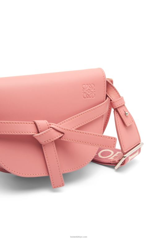 Loewe Yumuşak dana derisi ve jakarlı mini kapı ikili çanta 02600554 kadınlar şeftali çiçeği