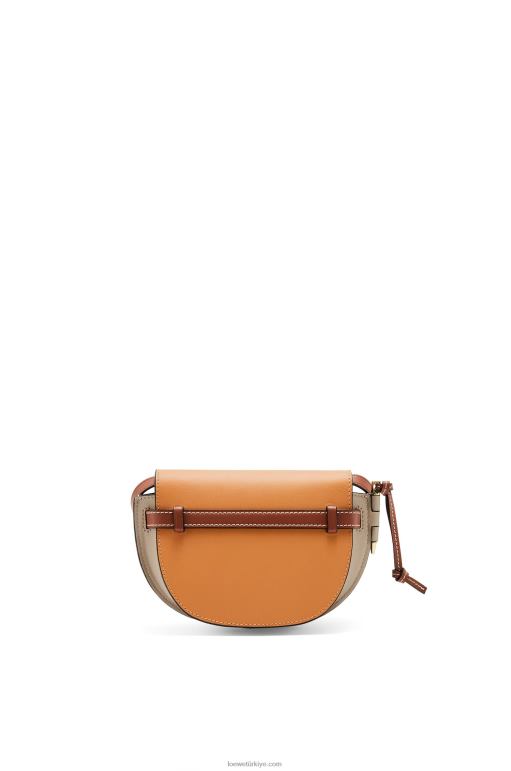 Loewe yumuşak dana derisinden mini kapı ikili çanta 02600238 kadınlar kehribar/açık gri/pas rengi